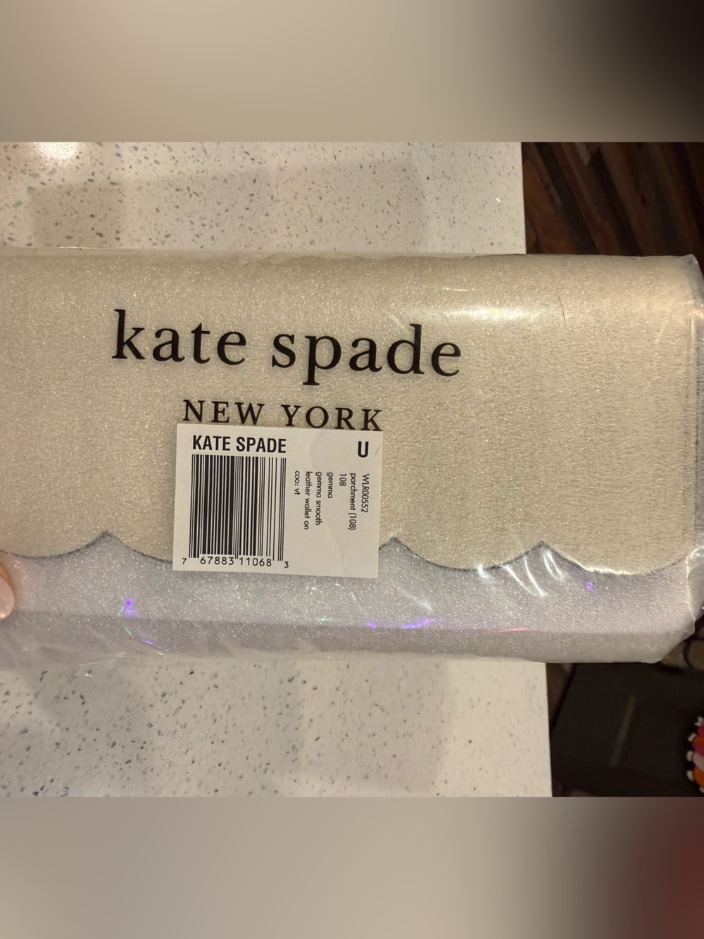kate spade Parchment Scalloped Leather Wallet in Cream